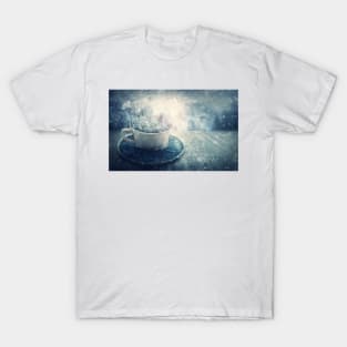 snowy winter cup T-Shirt